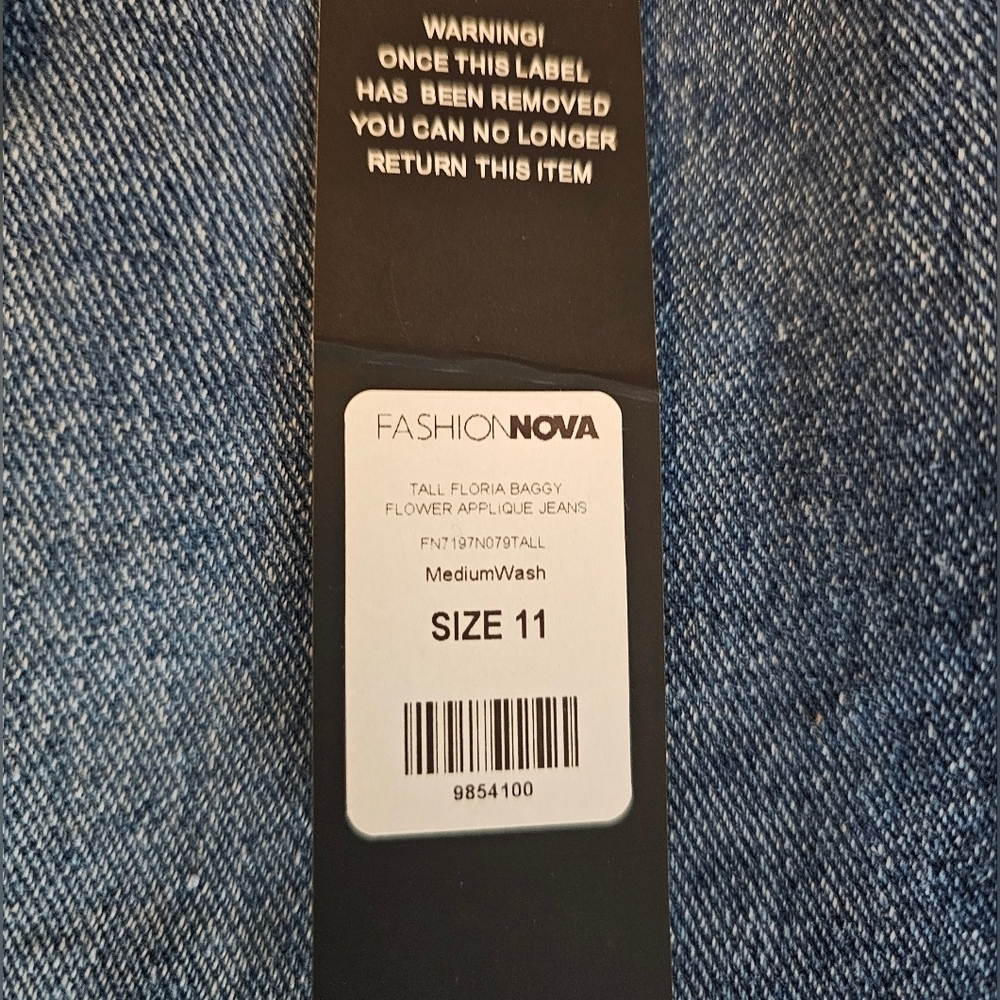 Fashion Nova Floria Baggy Wide Leg Light/Med Wash Jeans Size 11 - Picture 6 of 16